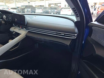 2025 Hyundai Elantra Limited - miniatura 19