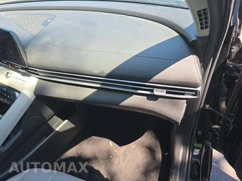 2025 Hyundai Elantra Limited - miniatura 16