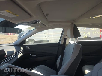 2025 Hyundai Elantra Limited - miniatura 11
