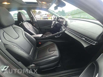 2025 Hyundai Elantra Limited - miniatura 18