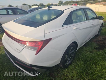 2025 Hyundai Elantra Limited - miniatura 4