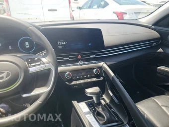 2025 Hyundai Elantra Limited - miniatura 11