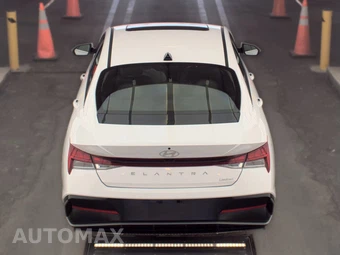 2025 Hyundai Elantra Limited - miniatura 5