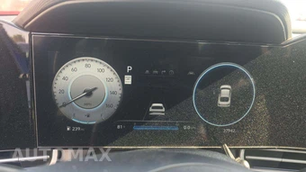 2025 Hyundai Elantra Limited - miniatura 18