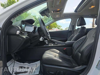 2025 Hyundai Elantra Limited - miniatura 6