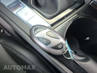 2025 Hyundai Elantra Limited - miniatura 8