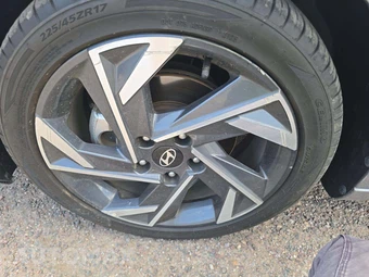 2025 Hyundai Elantra Limited - miniatura 19