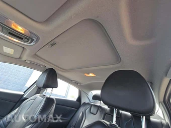 2025 Hyundai Elantra Limited - miniatura 8
