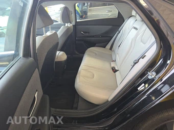 2025 Hyundai Elantra Limited - miniatura 13