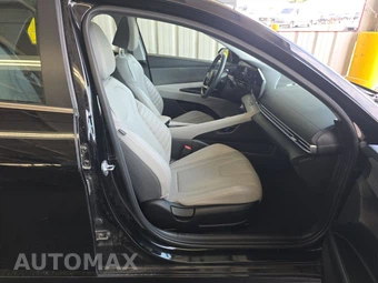 2025 Hyundai Elantra Limited - miniatura 8