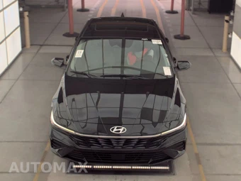 2025 Hyundai Elantra Limited - miniatura 2