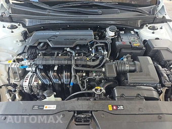 2025 Hyundai Elantra Limited - miniatura 15