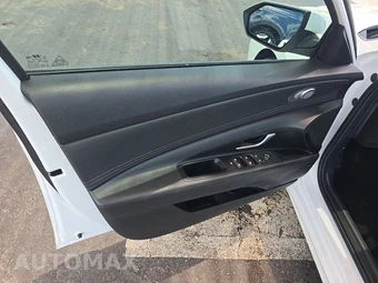 2025 Hyundai Elantra Limited - miniatura 9