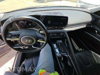 2025 Hyundai Elantra Limited - miniatura 10