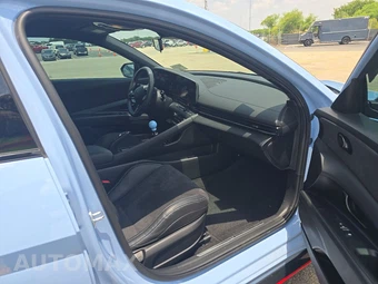 2025 Hyundai Elantra N - miniatura 8