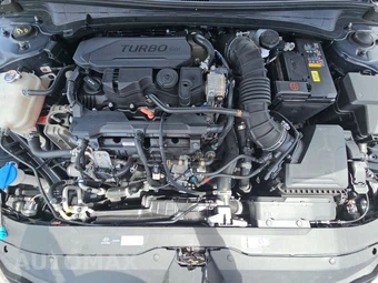 2025 Hyundai Elantra N Line - miniatura 15