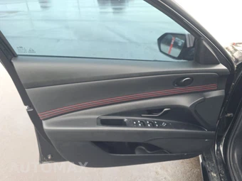 2025 Hyundai Elantra N Line - miniatura 15