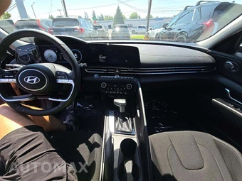 2025 Hyundai Elantra Preferred w/Technology Pkg - miniatura 10