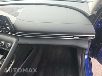 2025 Hyundai Elantra SE - miniatura 16