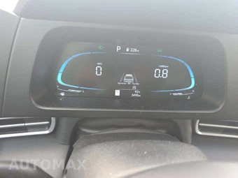 2025 Hyundai Elantra SE - miniatura 6