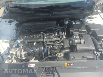 2025 Hyundai Elantra SE - miniatura 15