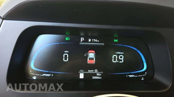 2025 Hyundai Elantra SE - miniatura 18