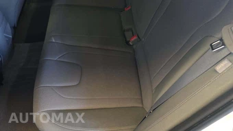 2025 Hyundai Elantra SE - miniatura 22