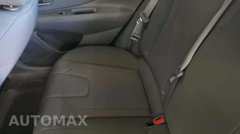 2025 Hyundai Elantra SE - miniatura 25