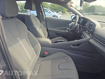 2025 Hyundai Elantra SE - miniatura 8