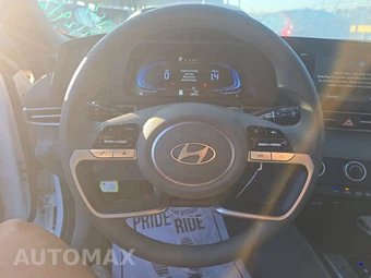 2025 Hyundai Elantra SE - miniatura 10