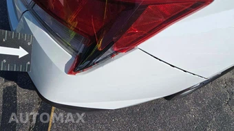 2025 Hyundai Elantra SE - miniatura 32