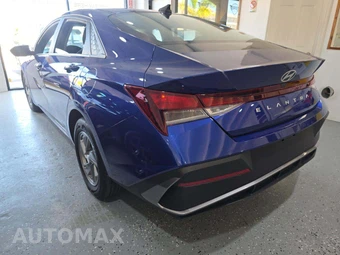 2025 Hyundai Elantra SE - miniatura 2