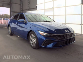 2025 Hyundai Elantra SE – miniatura 3