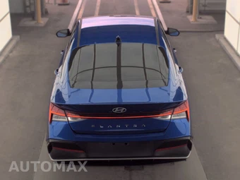 2025 Hyundai Elantra SE – miniatura 5
