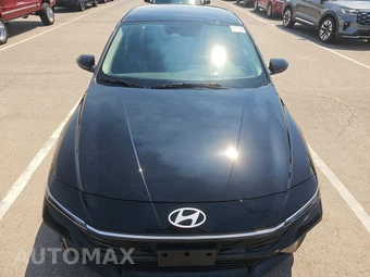 2025 Hyundai Elantra SE – miniatura 2