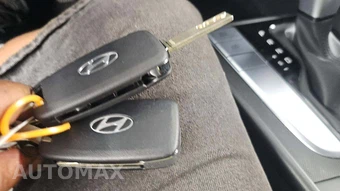 2025 Hyundai Elantra SE – miniatura 20