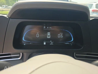 2025 Hyundai Elantra SE - miniatura 12