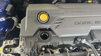 2025 Hyundai Elantra SE - miniatura 19