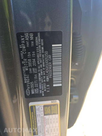 2025 Hyundai Elantra SE - miniatura 2