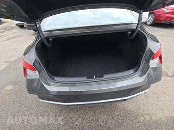 2025 Hyundai Elantra SE - miniatura 14