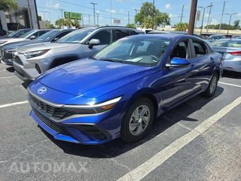 2025 Hyundai Elantra SE
