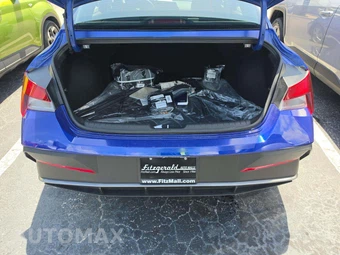 2025 Hyundai Elantra SE - miniatura 14