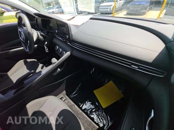 2025 Hyundai Elantra SE - miniatura 19