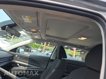 2025 Hyundai Elantra SEL Convenience - miniatura 20