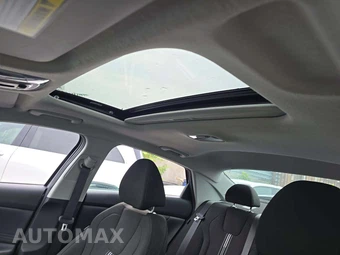 2025 Hyundai Elantra SEL Convenience - miniatura 11