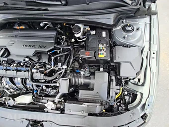 2025 Hyundai Elantra SEL Convenience - miniatura 23