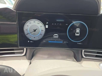 2025 Hyundai Elantra SEL Convenience - miniatura 6