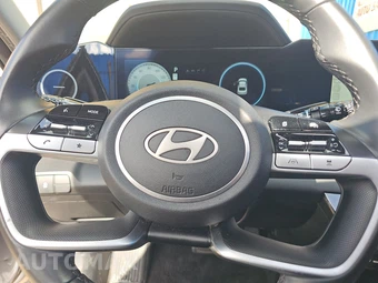 2025 Hyundai Elantra SEL Convenience - miniatura 10