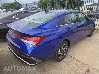 2025 Hyundai Elantra SEL Convenience - miniatura 3