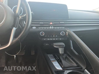 2025 Hyundai Elantra SEL Convenience - miniatura 11